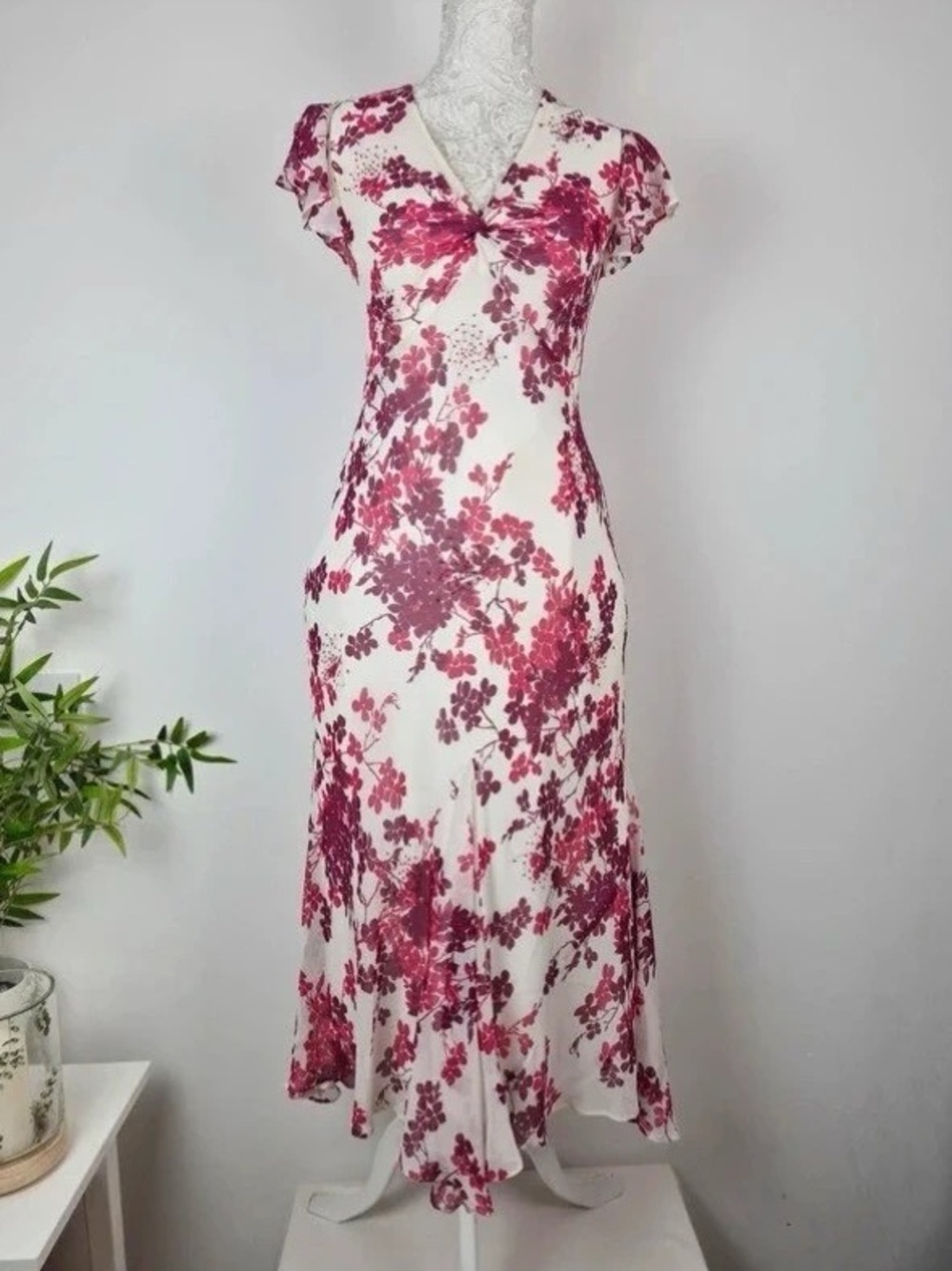 Rose-Print V-Neck Maxi Dress in White and Rose